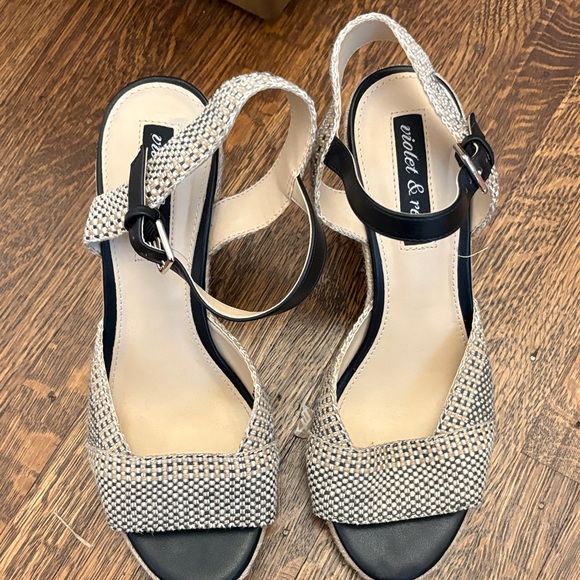 Chic Black and Cream Espadrille Sandals - Picture 2 of 5